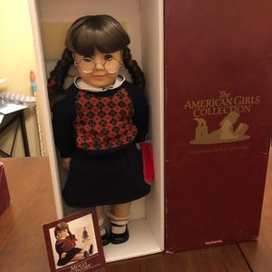 Pleasant Company Classic AG Doll Molly McIntire